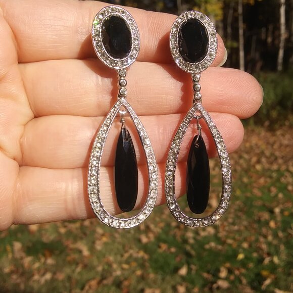 VTG Monet drop Dangle teardrop clip on earrings  rhinestones black cabochons - Picture 16 of 17